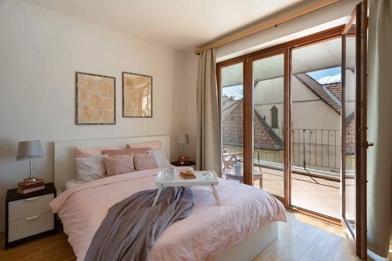 Sunny Penthouse Front Of Szimpla Kert Apartment Budapest